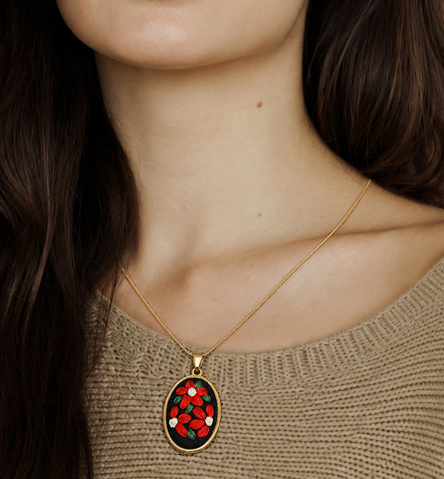 Scarlet Bloom - Gold Pendant