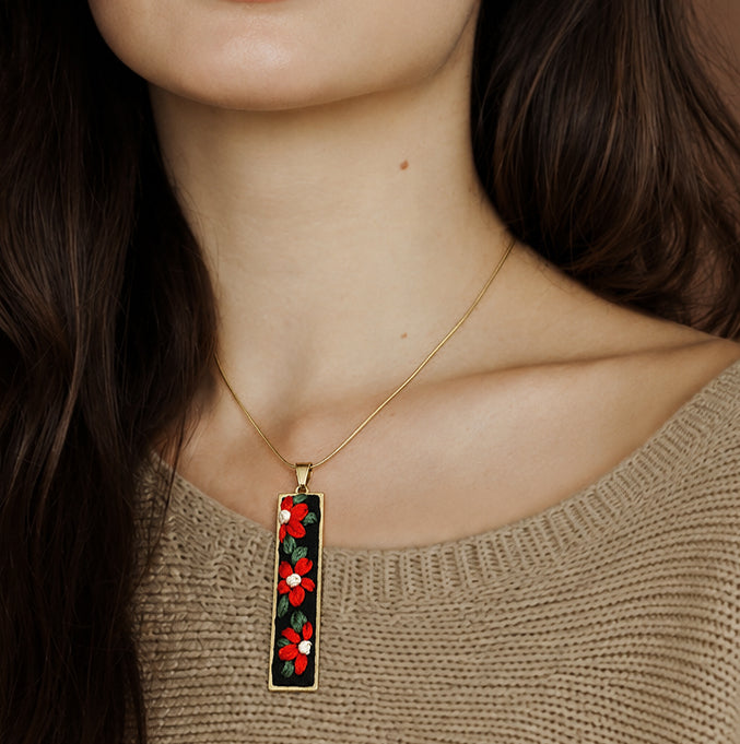 Scarlet Bloom - Gold Jewelry Set