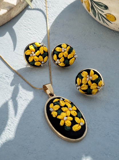 Sunshine Bloom - Gold Jewelry Set