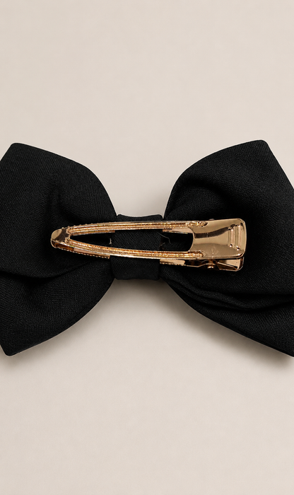 Midnight Daisy - Bow Pin