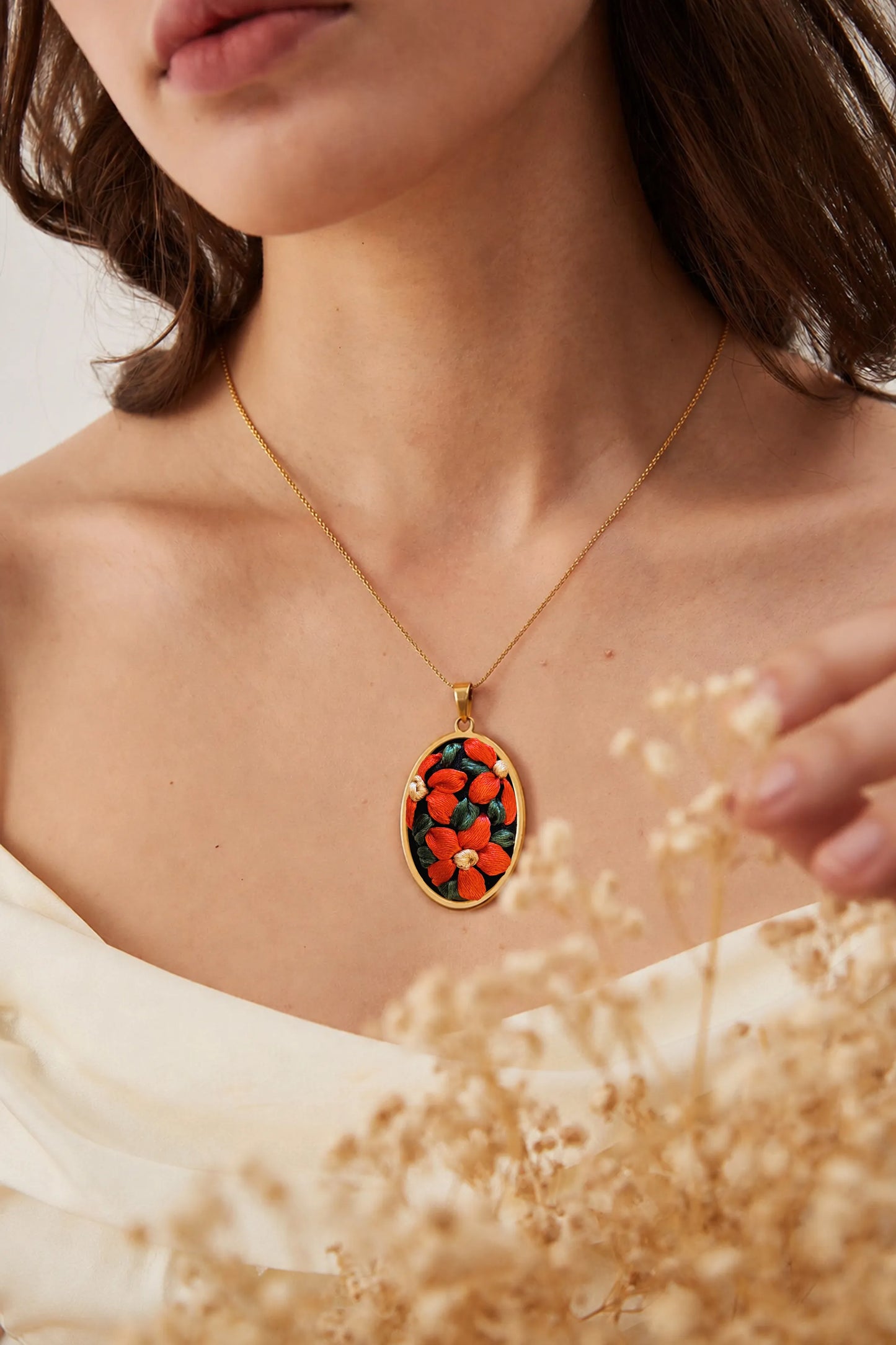 Scarlet Bloom - Gold Pendant